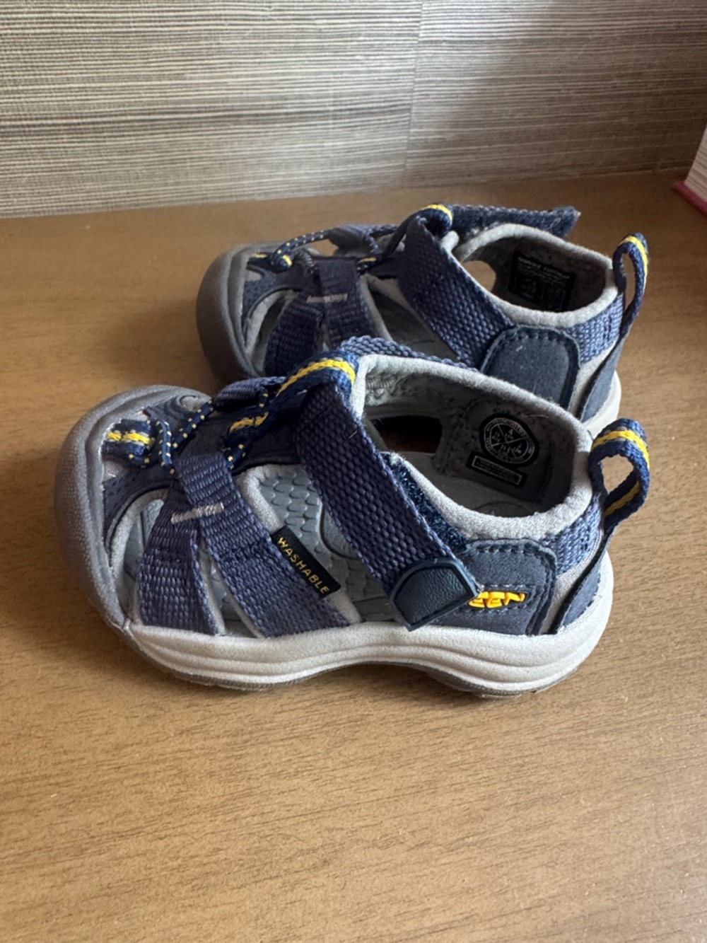 Keen Kids Navy and Gray Closed-Toe Sport Sandals with Yellow Accents